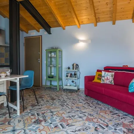 Apartment Guesthost - Silvana - Giulia & Michela With Terrace & Parking