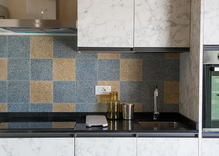 Appartamento Guesthost - Silvana - Giulia&michela With Terrace&parking