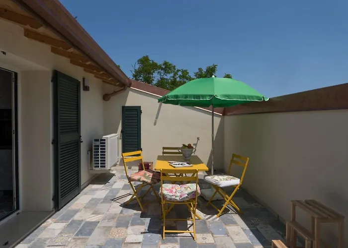 Guesthost - Silvana - Giulia&michela With Terrace&parking Appartamento *